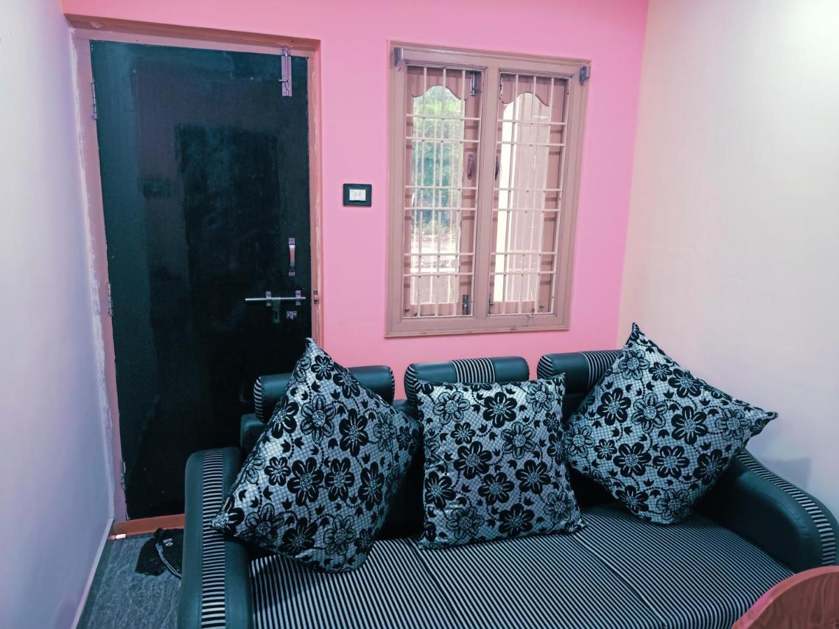 Sri Govinda Nilayam Home Stay 1 Visakhapatnam Exterior foto